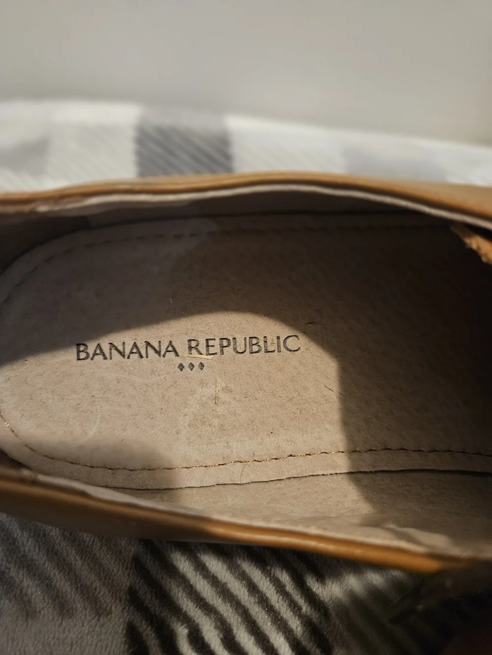 Banana Republic Tan Leather Derby Shoes